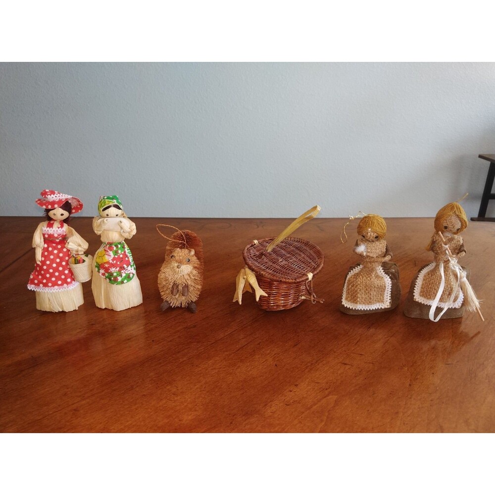 Lot 6 Vtg Christmas Ornaments Woven Wicker Nantucket Basket CornHusk Doll Burlap